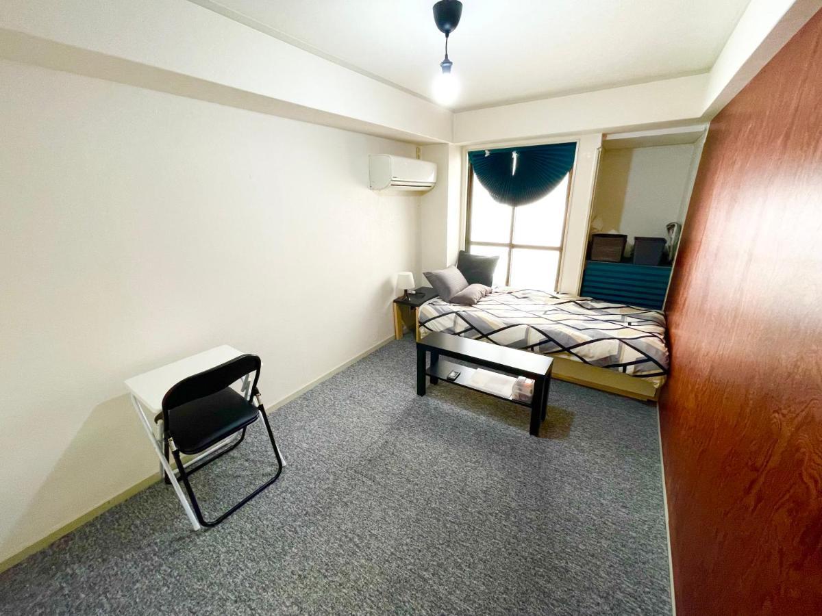 West Wood Guest Room Osaka Luaran gambar