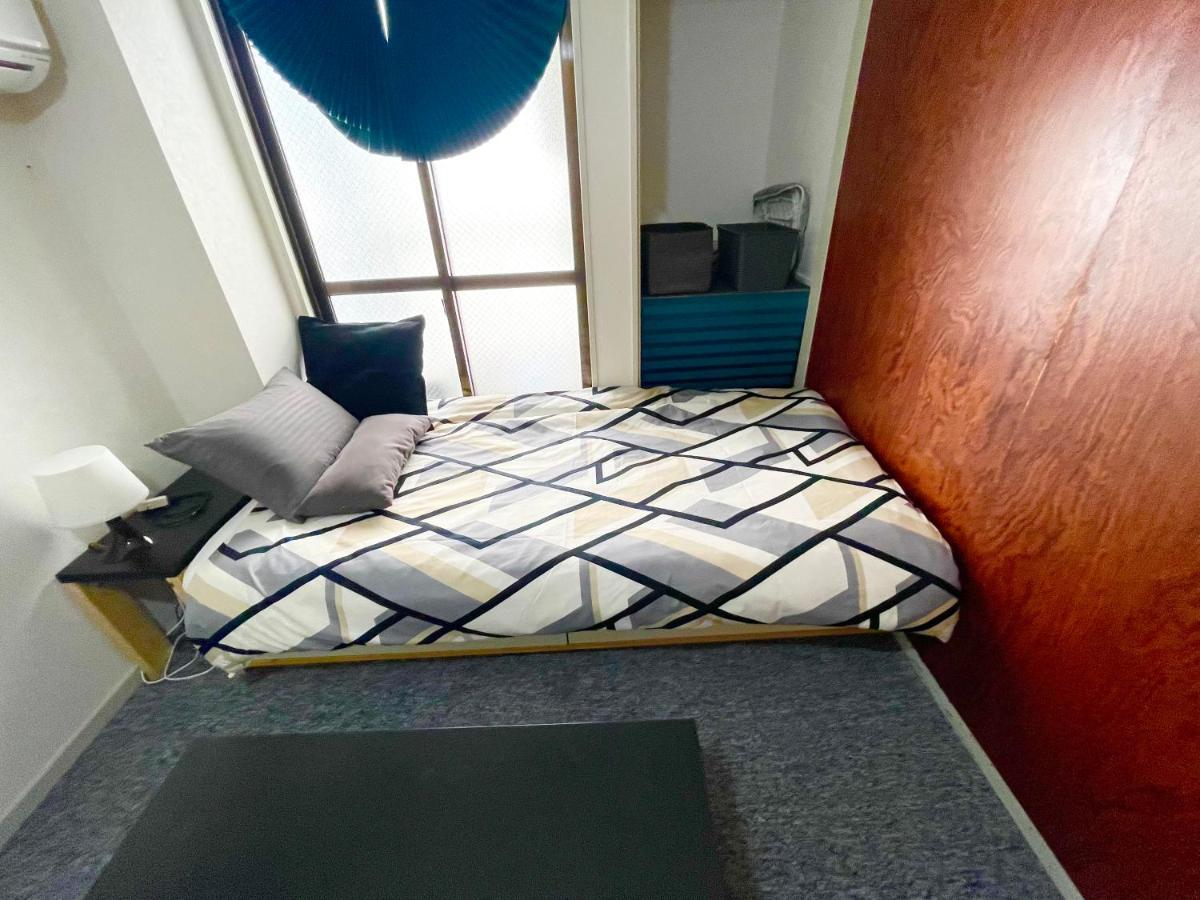 West Wood Guest Room Osaka Luaran gambar