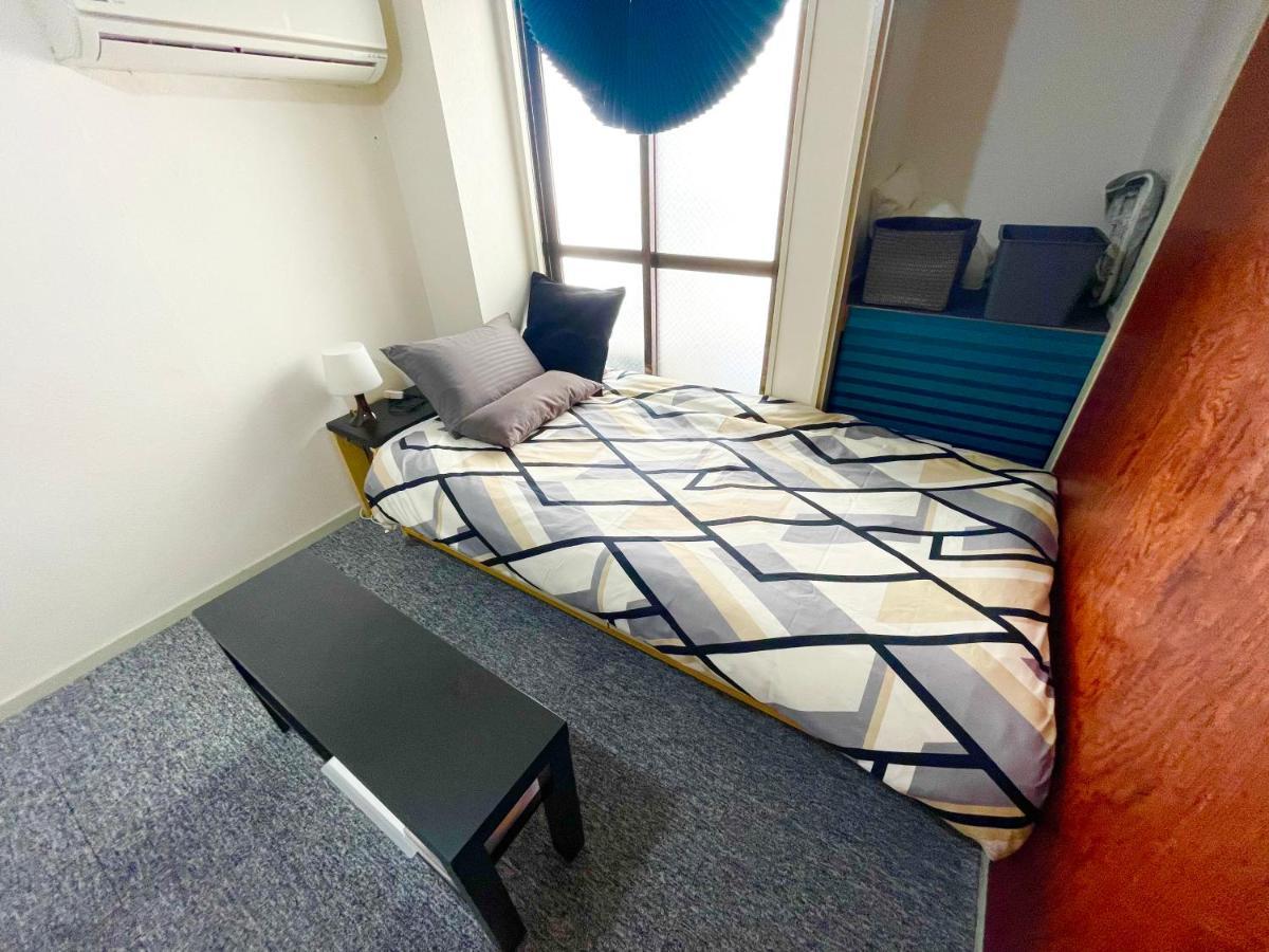 West Wood Guest Room Osaka Luaran gambar