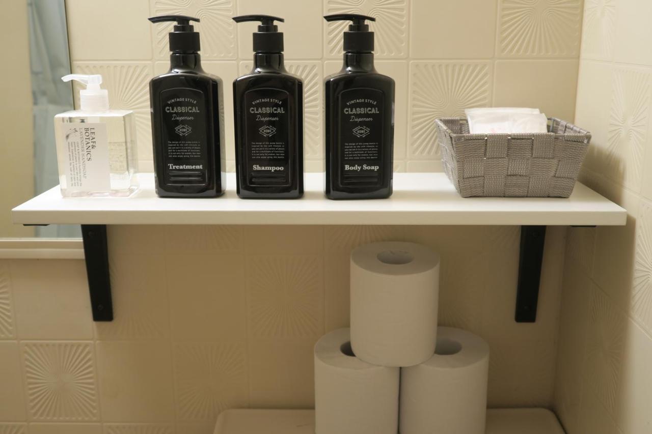 West Wood Guest Room Osaka Luaran gambar
